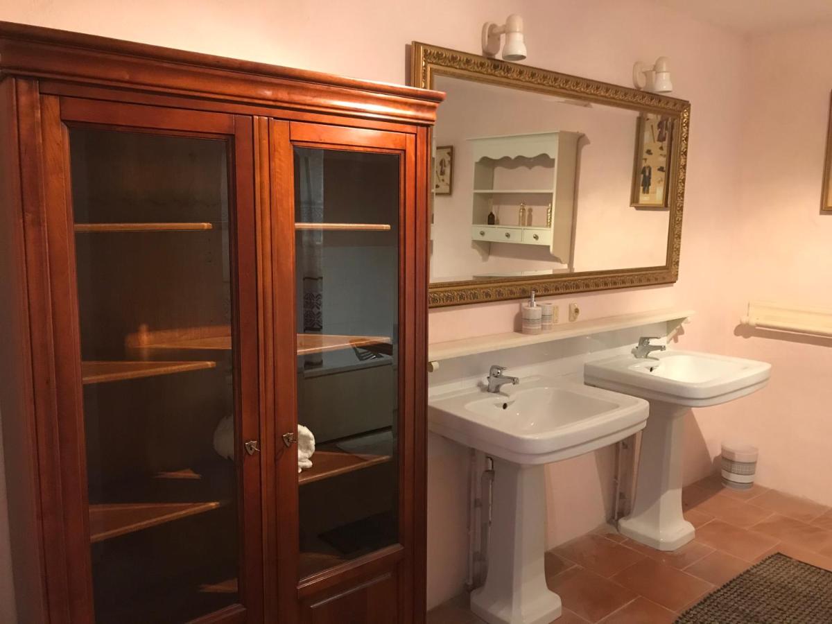 Chateau De Grenier Apartment - Housity