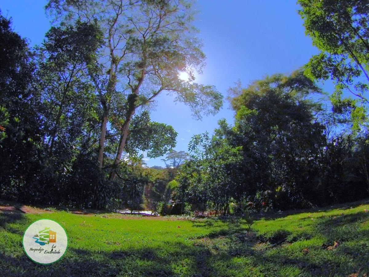 La Encantada Lodge - Housity