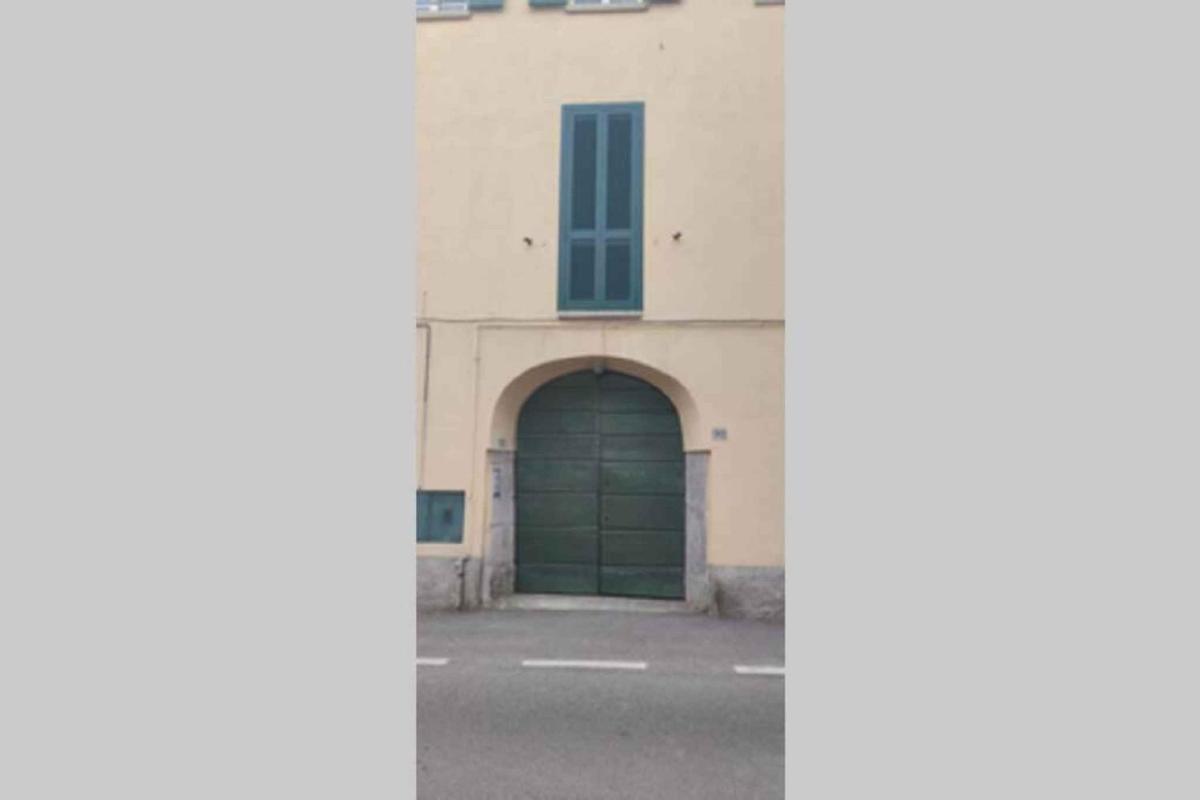 Apartment in Lurago Derba - Como Provinz 42304 - Housity