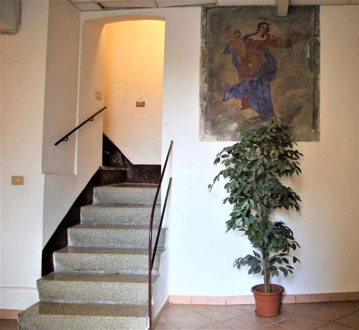 Apartment in Lurago Derba - Como Provinz 42304 - Housity