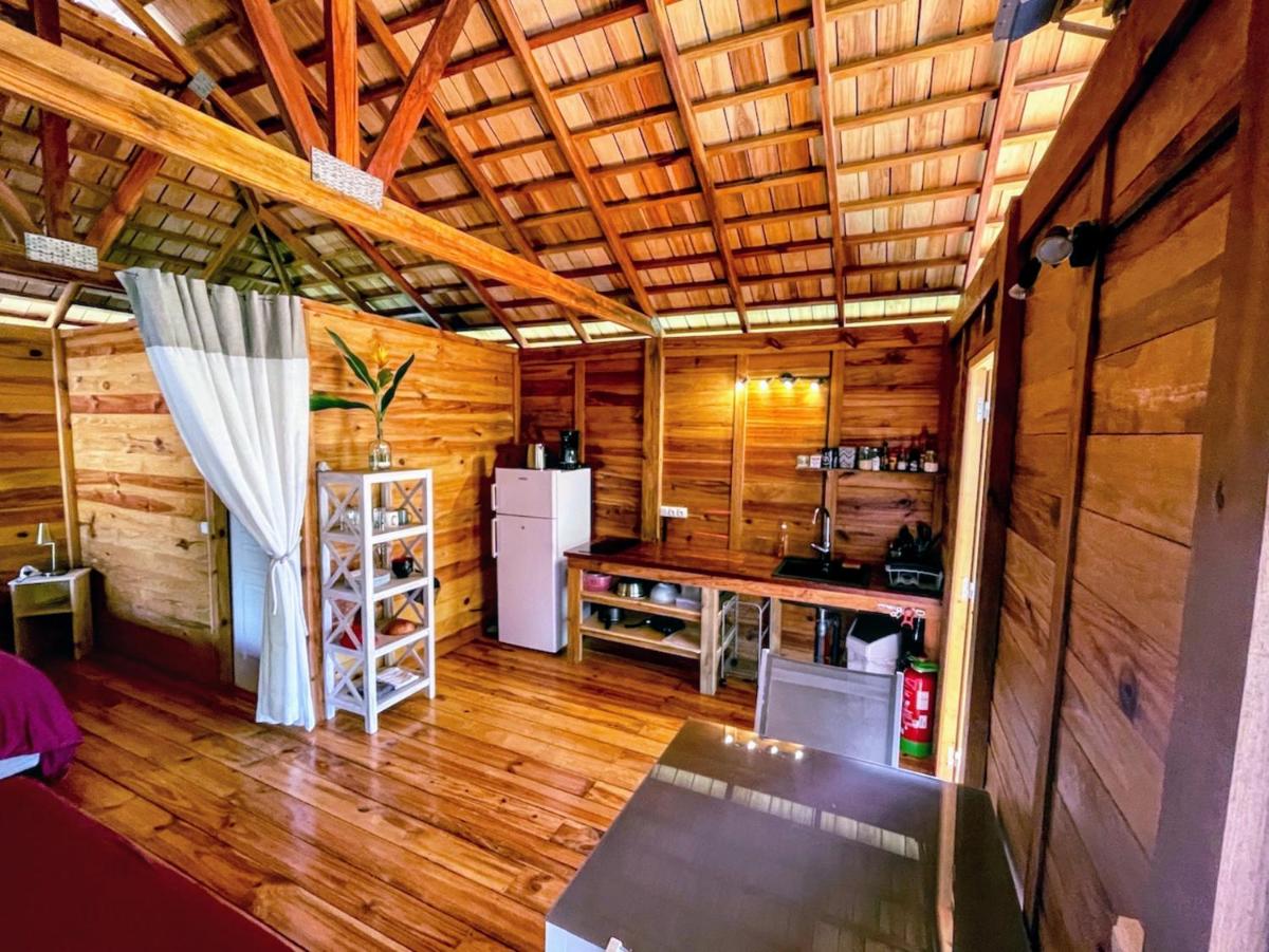 Suitetrails - RAIATEA - Bungalow Nautilus Pool