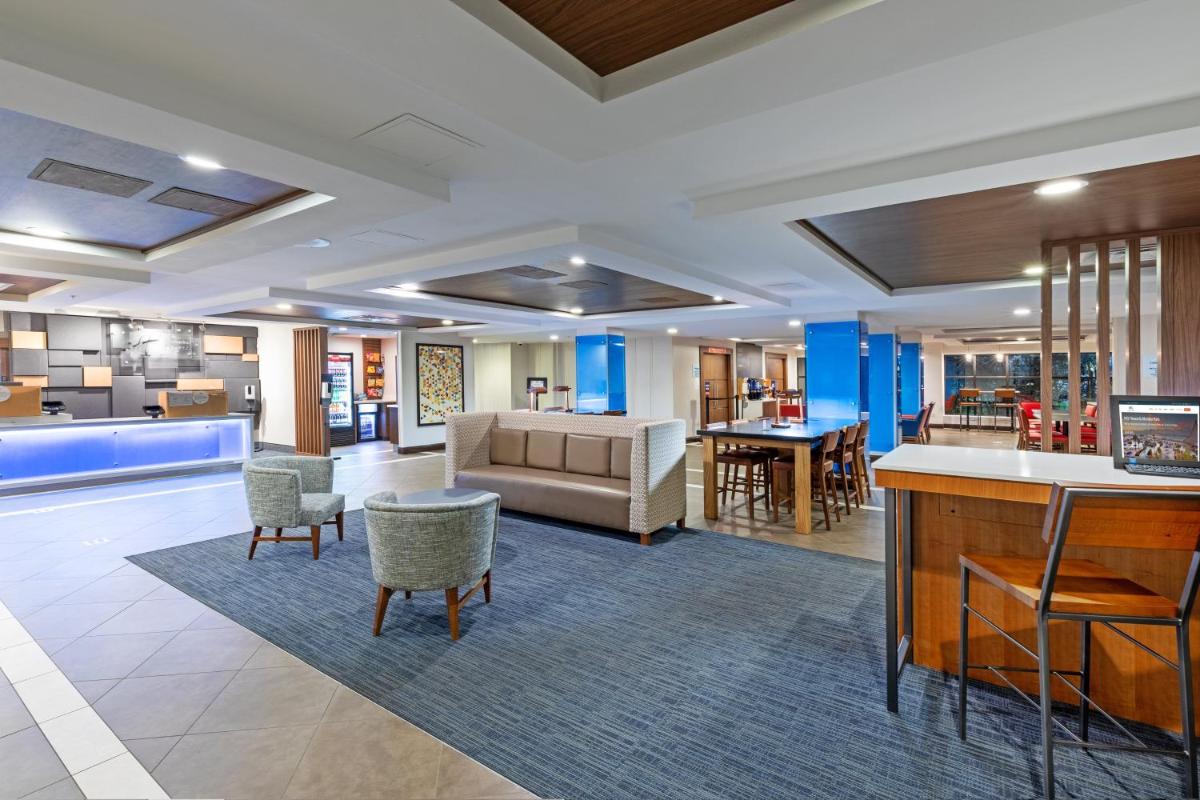Holiday Inn Express Hotel & Suites Picayune by IHG - Housity