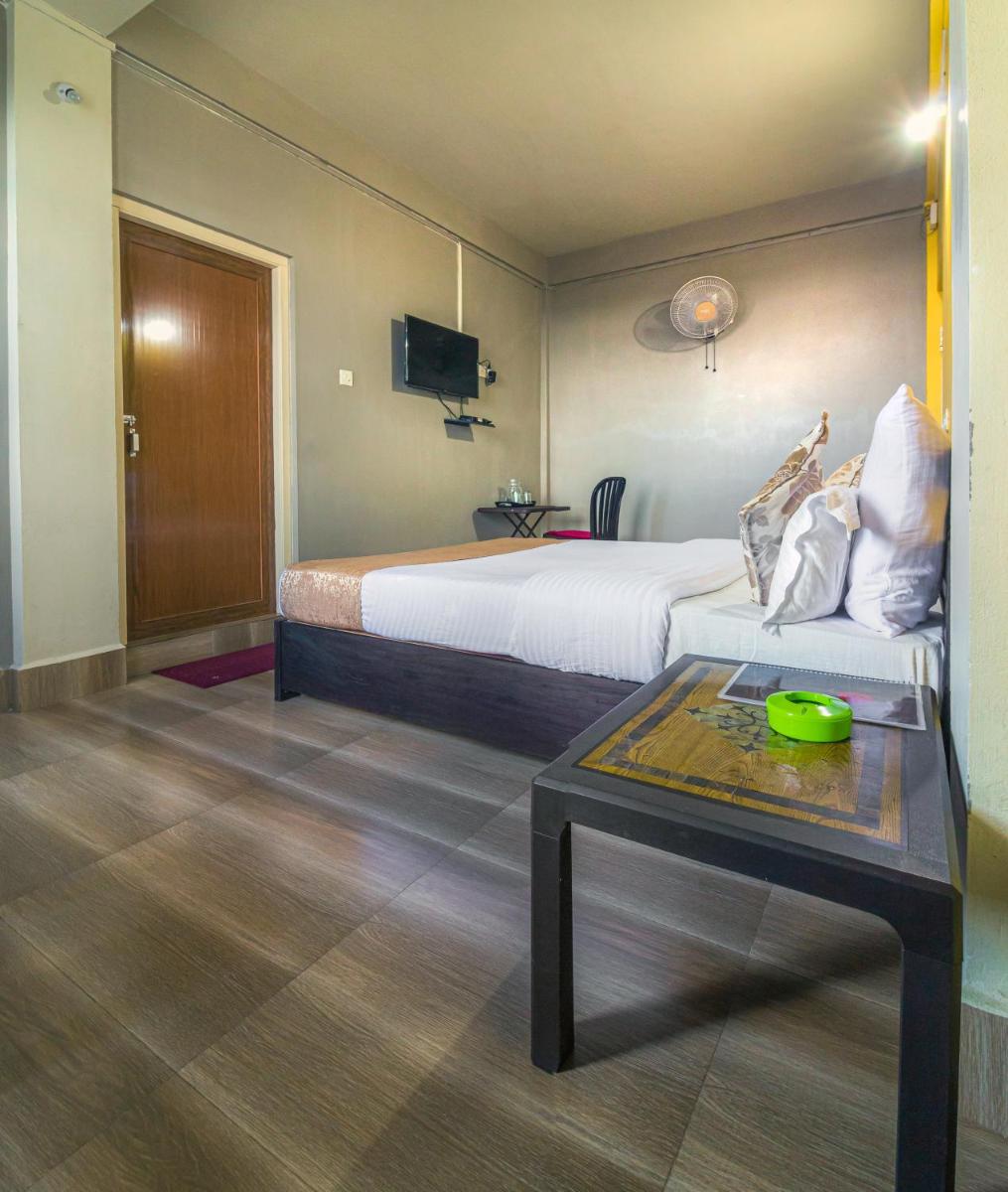 7 Sisters Falls View Inn - Housity