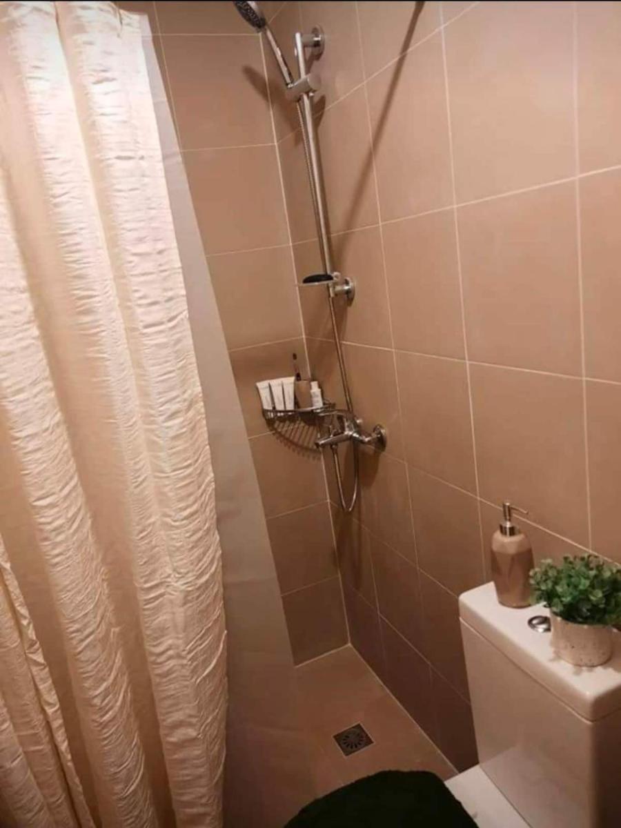 Elegant Condo with Balcony at Commonwealth Avenue, Quezon City - Housity
