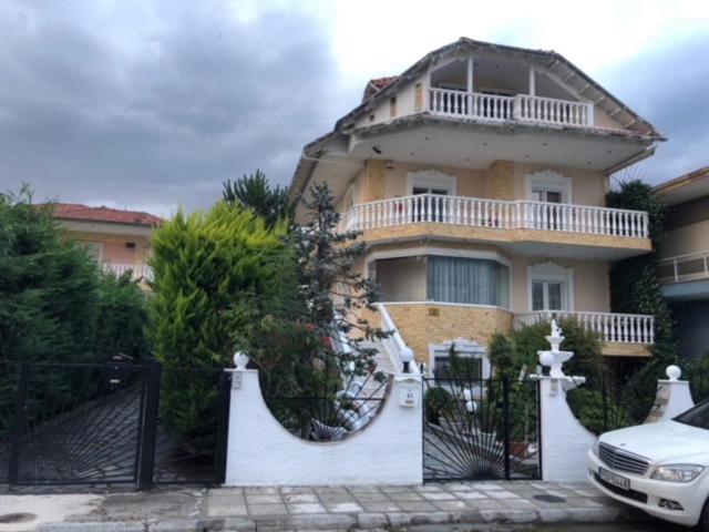 VILLA ELENA 5***** - Housity