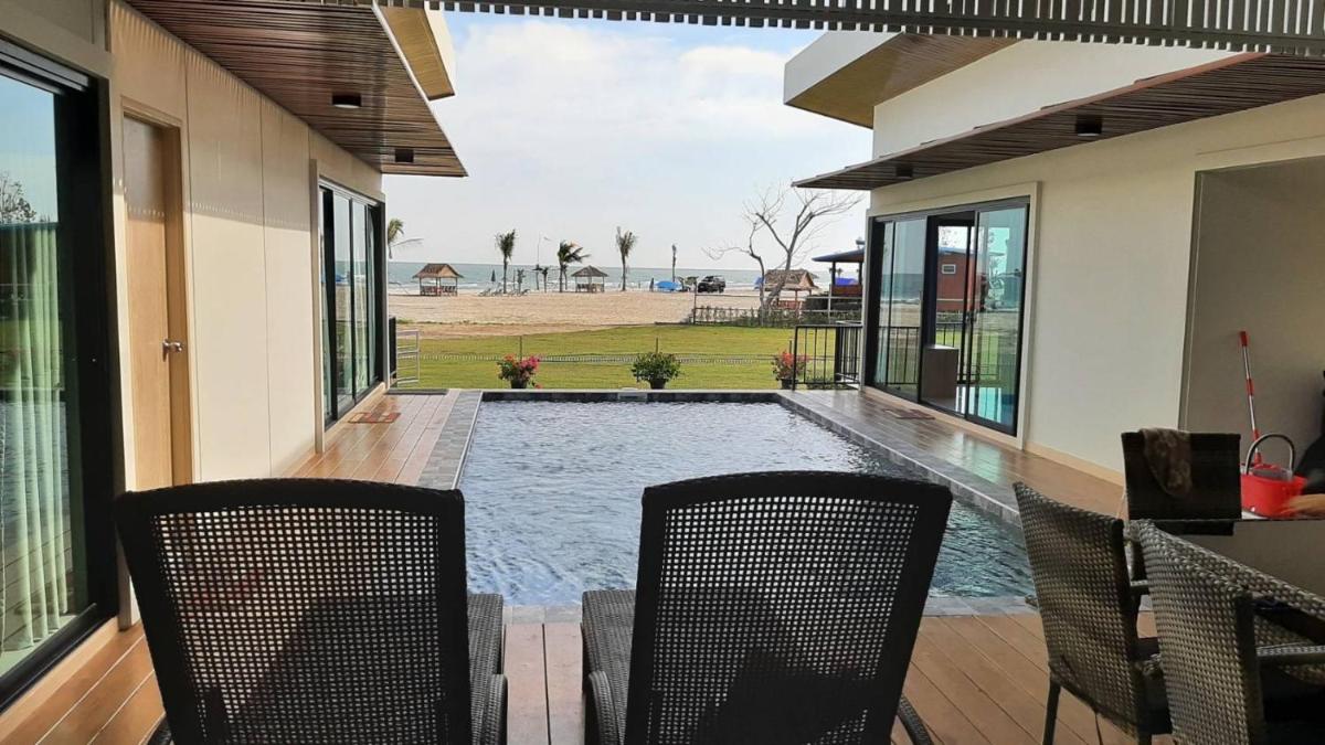 Lom Lay Beach Front Pool Villa Chaam, Huahin - Housity