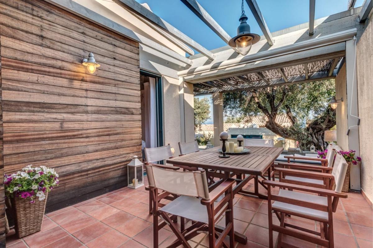 Suitetrails - Barbati Luxury House by Corfuescapes