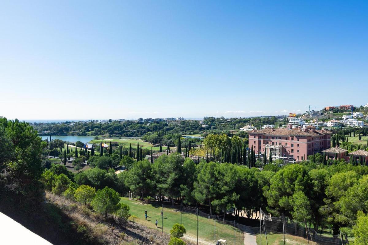 Apartment in Los Flamingos - Housity