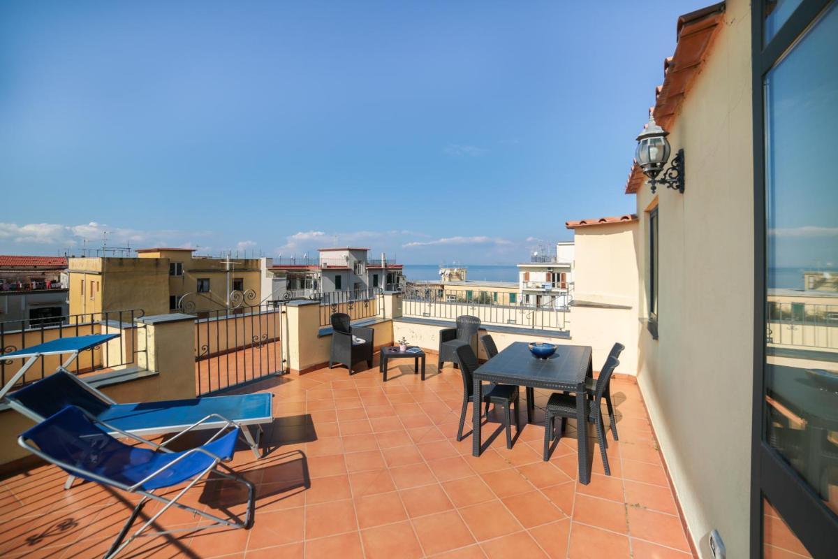 Flowers apartments & rooms - Housity