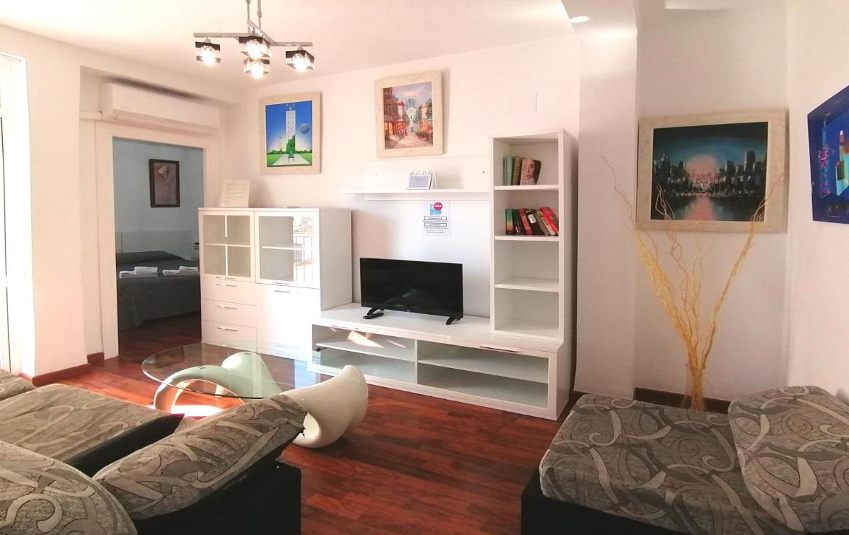 Hotel Molinos - Housity