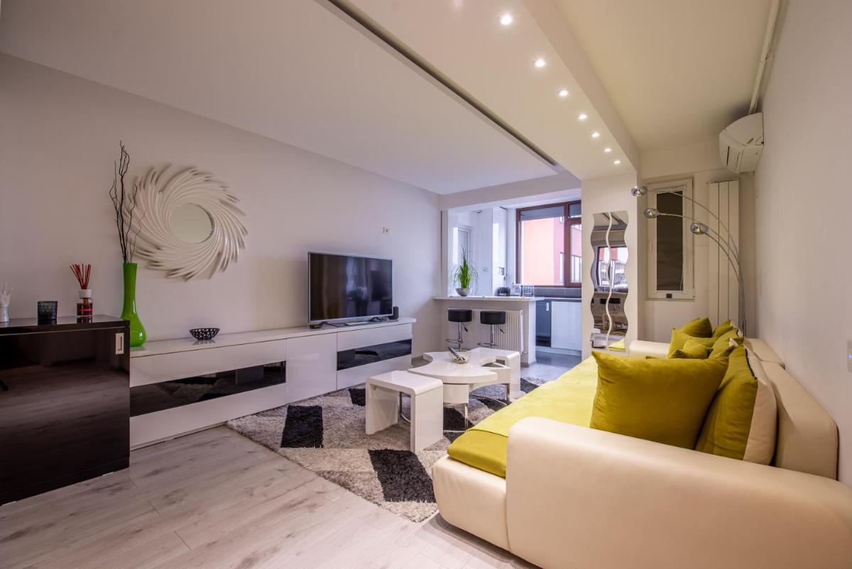 3 Room Luxury Residence Militari M2+3 - Housity