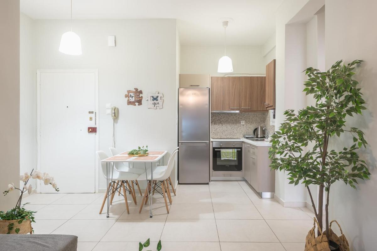 Erythros Boutique Suite By Cloudkeys - Housity