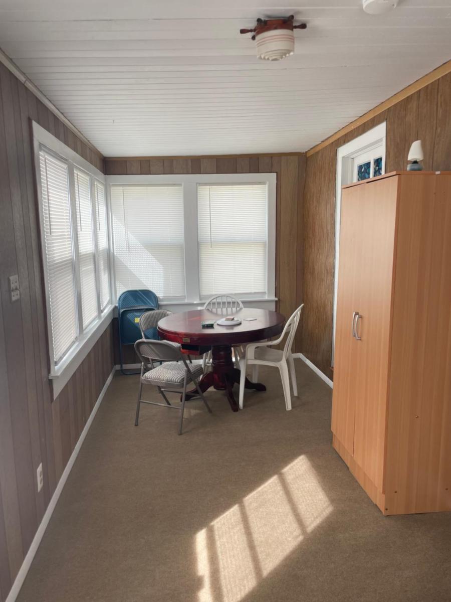 Next to Seaside Boardwalk! - Spacious 3 Bedroom - Housity