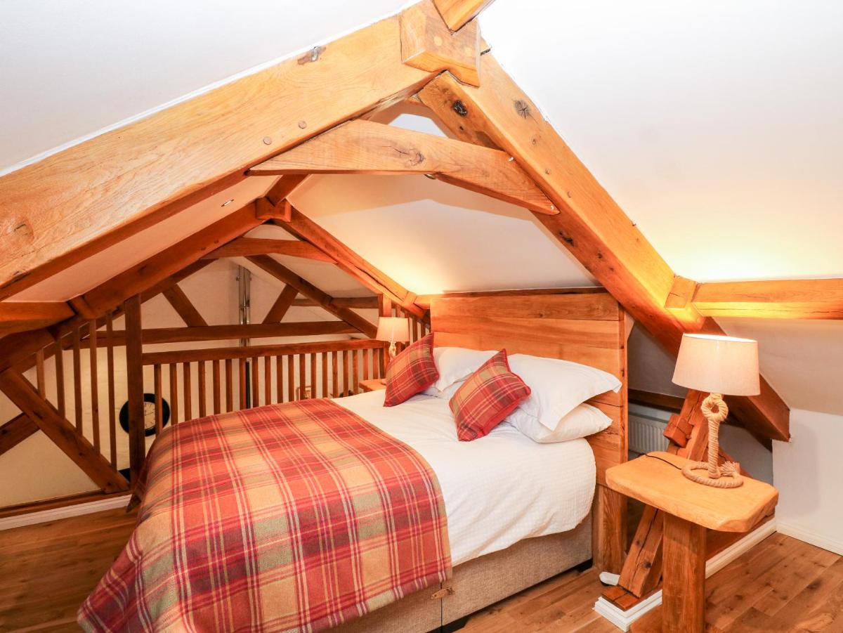 2 Fenton Home Farm - Housity