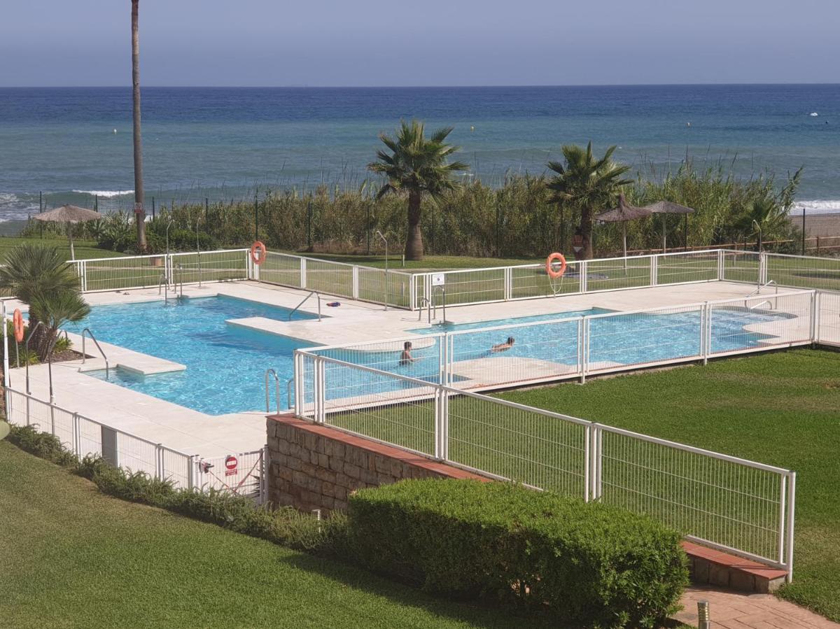 Casitamar frontline beach house rental Casares Costa near Estepona - Housity