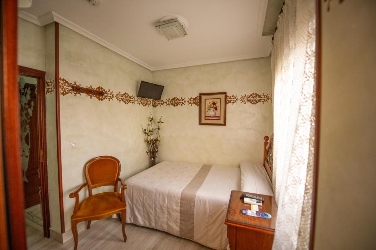 Hostal Paquita - Housity