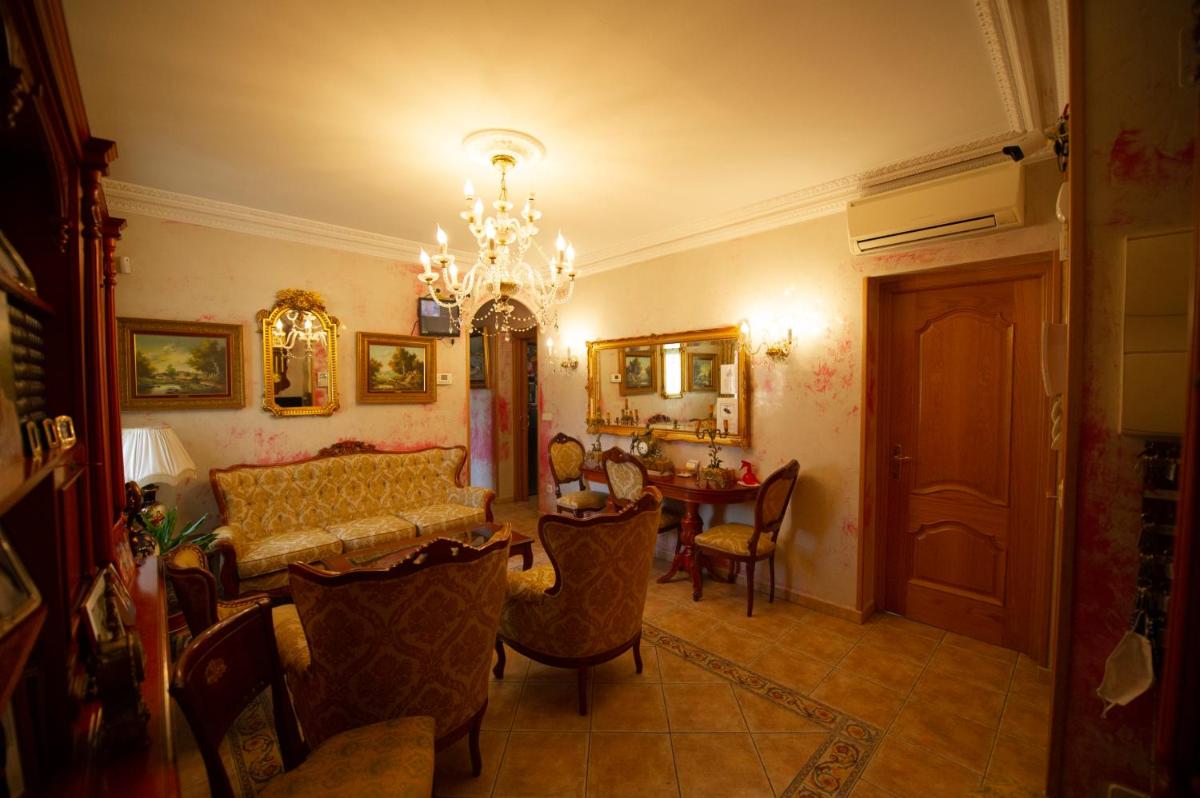 Hostal Paquita - Housity
