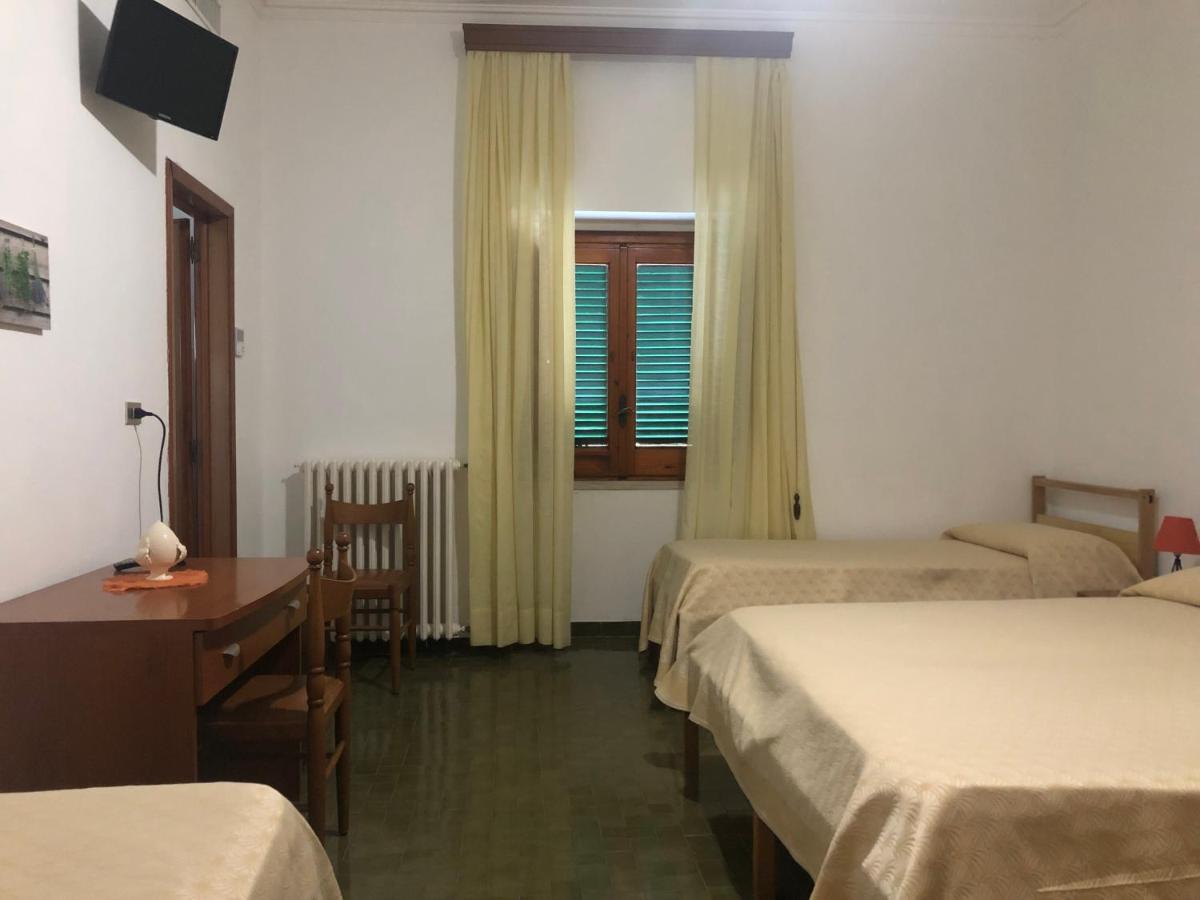Hotel La Silvana - Housity