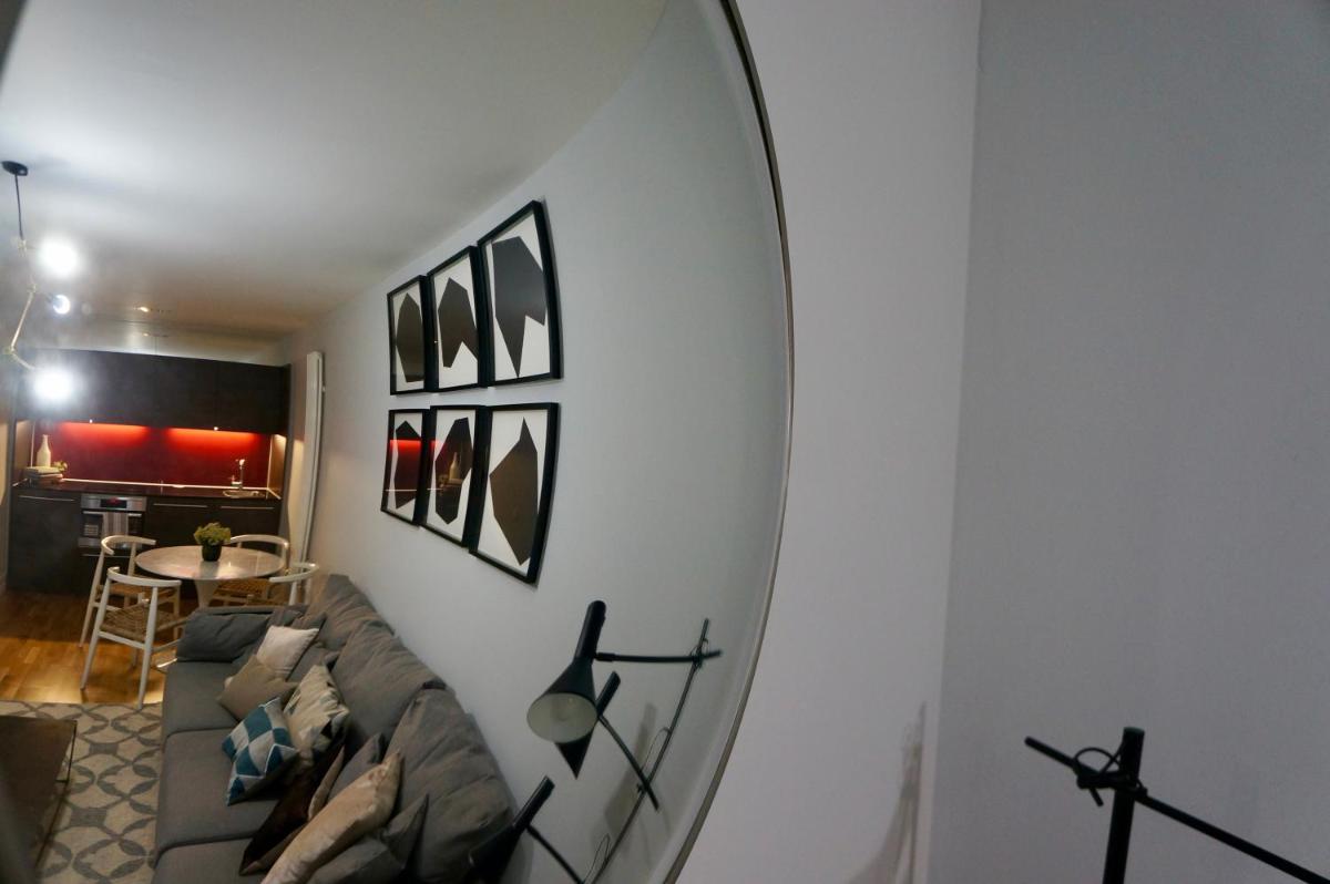 Stylish Highcross 1bed Apartment- Central - Housity
