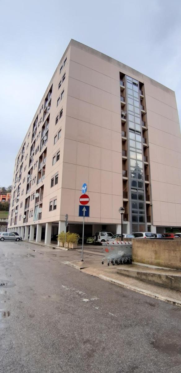 Via Cortonese n. 27 - Housity