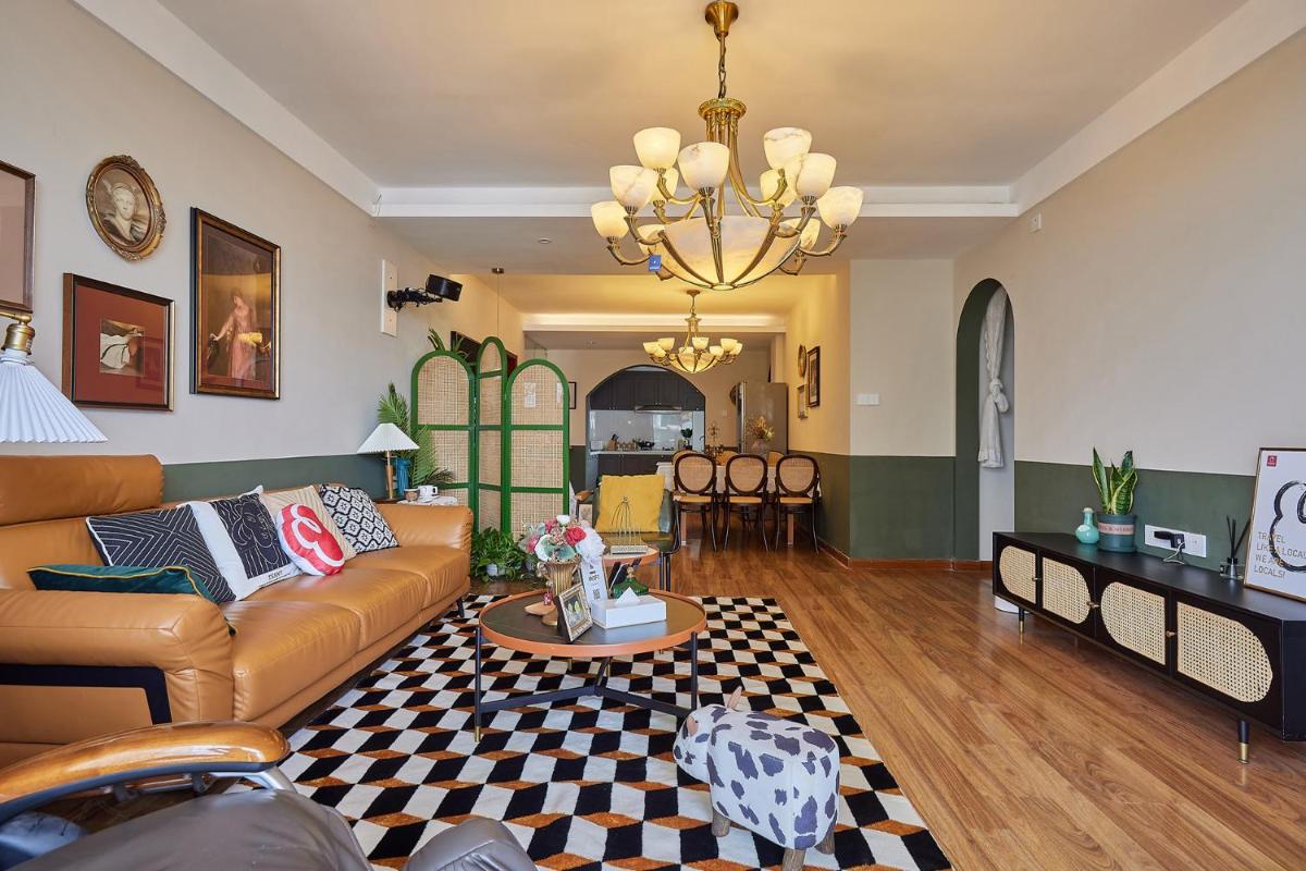 Locals Apartment House 02 - Housity
