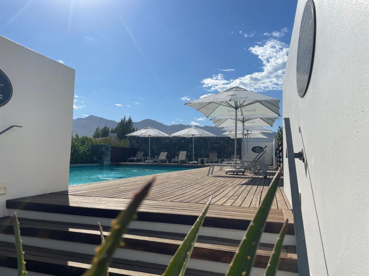 Suitetrails - Polo Village Apartment, Val de Vie Luxury Estate, Paarl