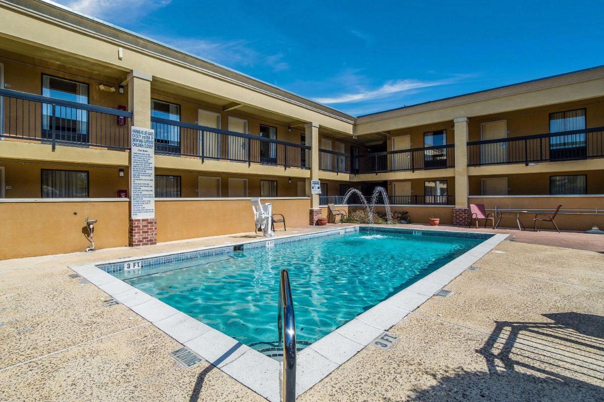 Quality Inn & Suites Conference Center Statesboro Historic District - Housity