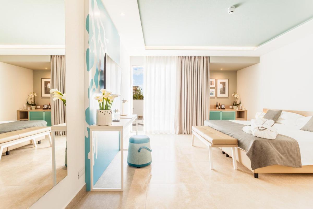 Modica Beach Resort - Housity