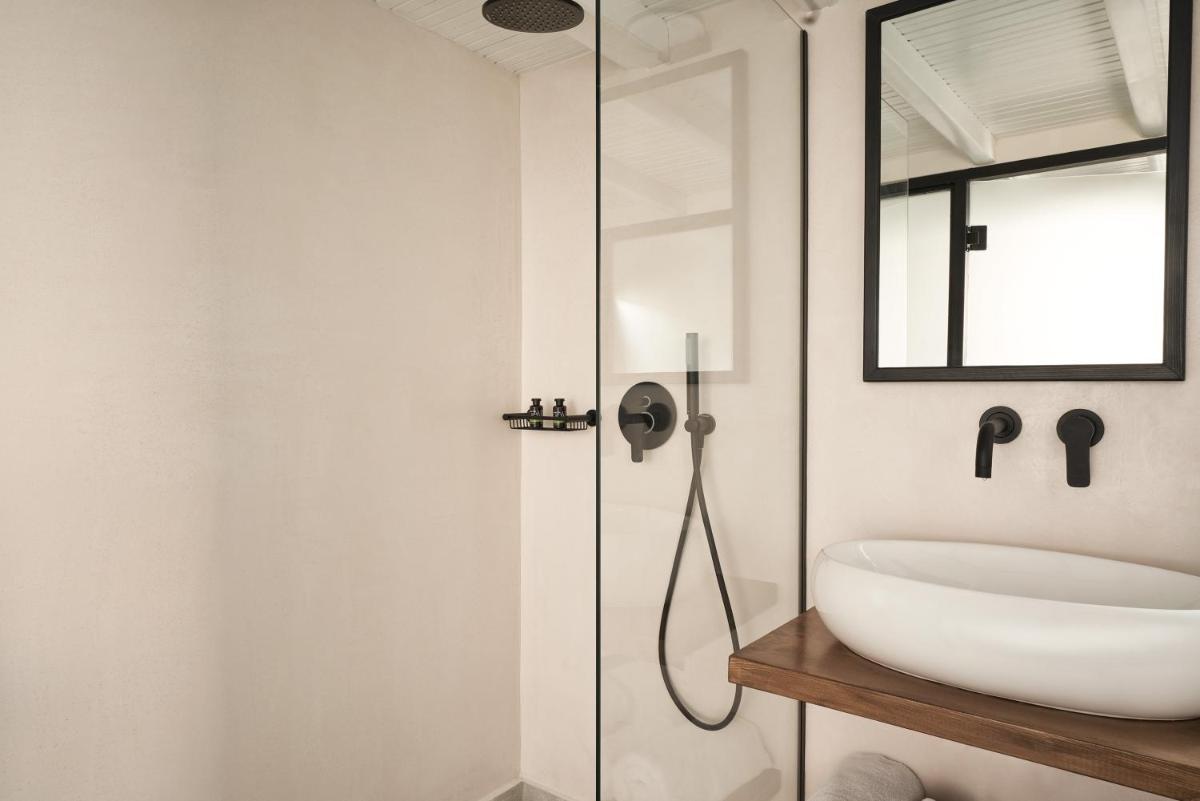 Almyra Guest Houses - Housity