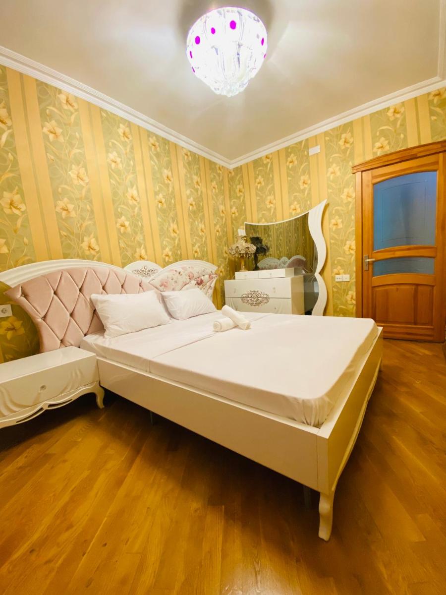 Cozy apartment By Baku Housing - Housity