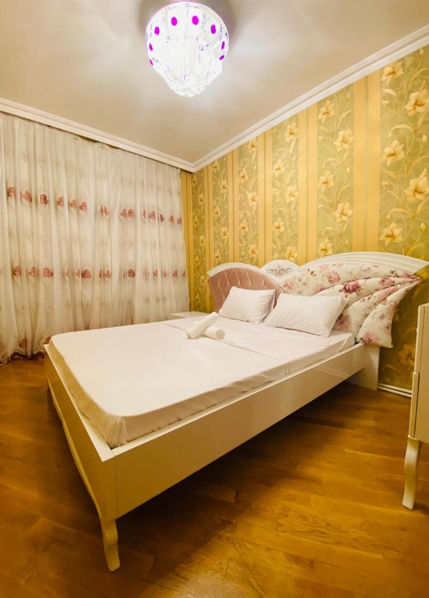Cozy apartment By Baku Housing - Housity