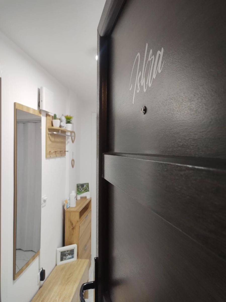 Apartment Iskra - Housity
