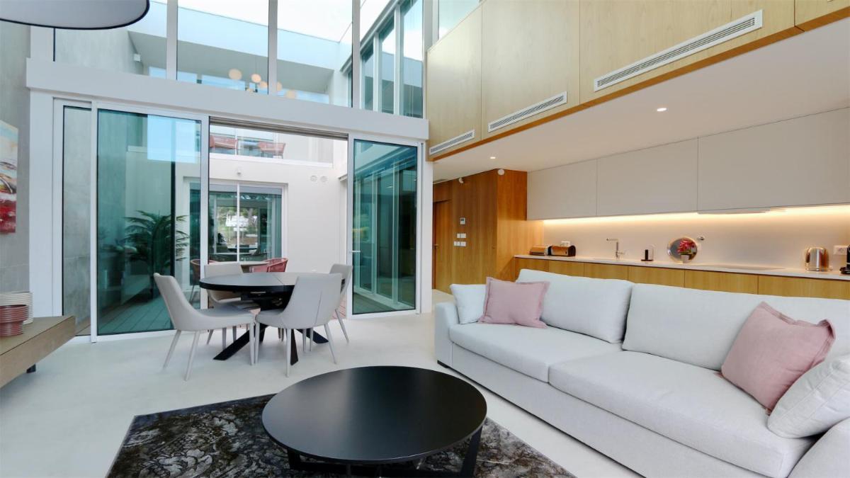 Vila Leonor - Clever Details , Central Vilamoura, Sleeps 6, luxury, walking distance - Housity