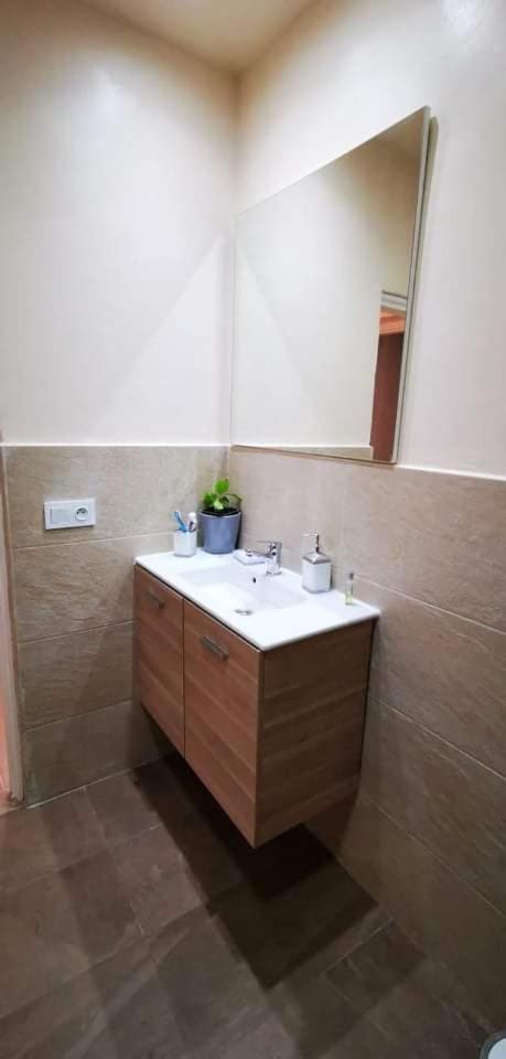 Aghroud Appartements - Housity