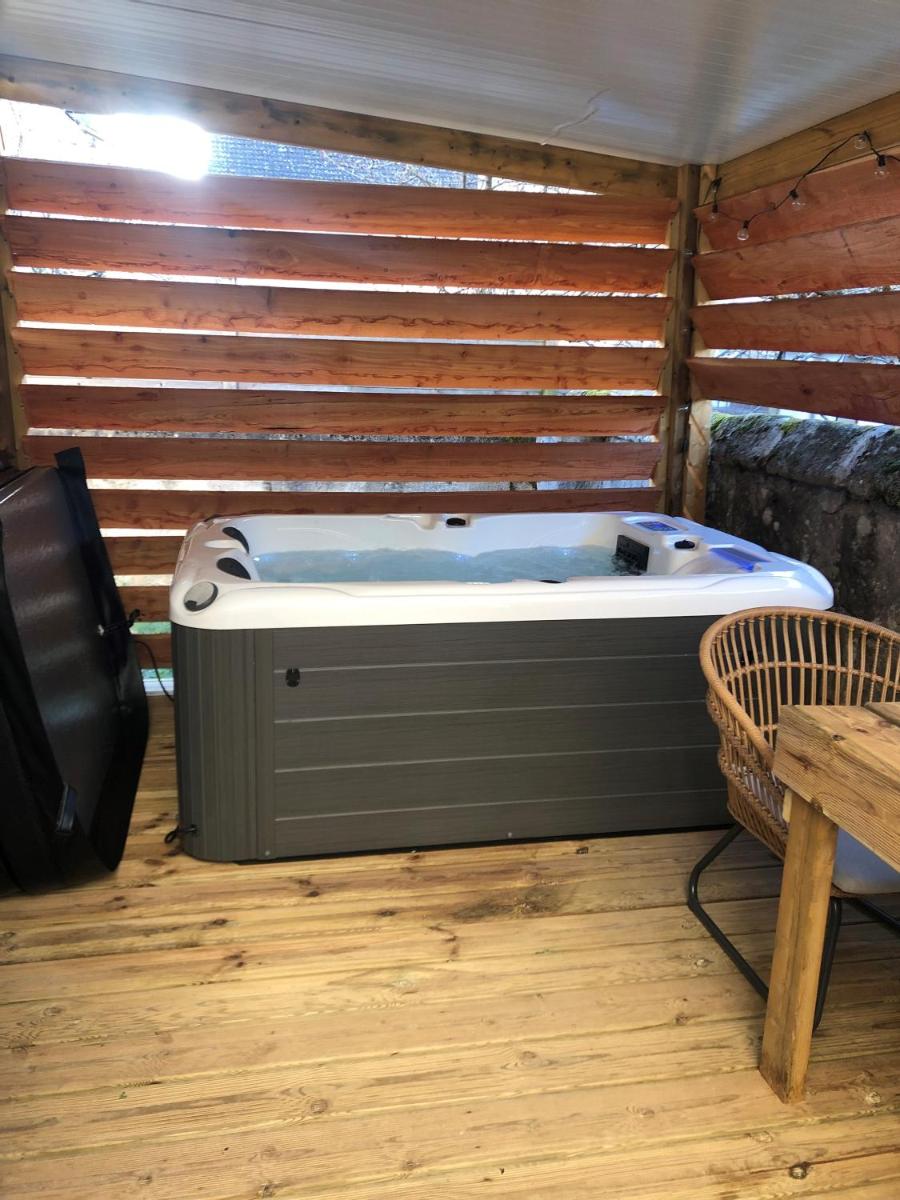 Suitetrails - Studio Cosy, Jacuzzi et petit déjeuner
