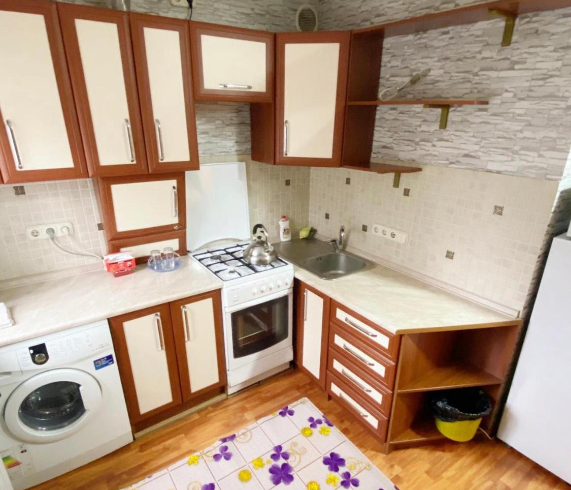 Apartments Ahmetova 6 32 - Housity