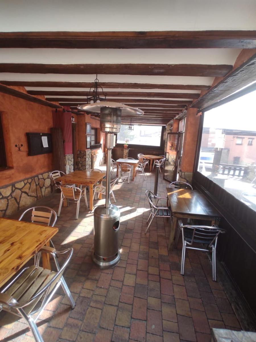 Hostal Restaurante Serrania - Housity