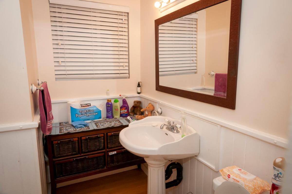 Private Room In a Hostel - D-3 Full kitchen - Housity