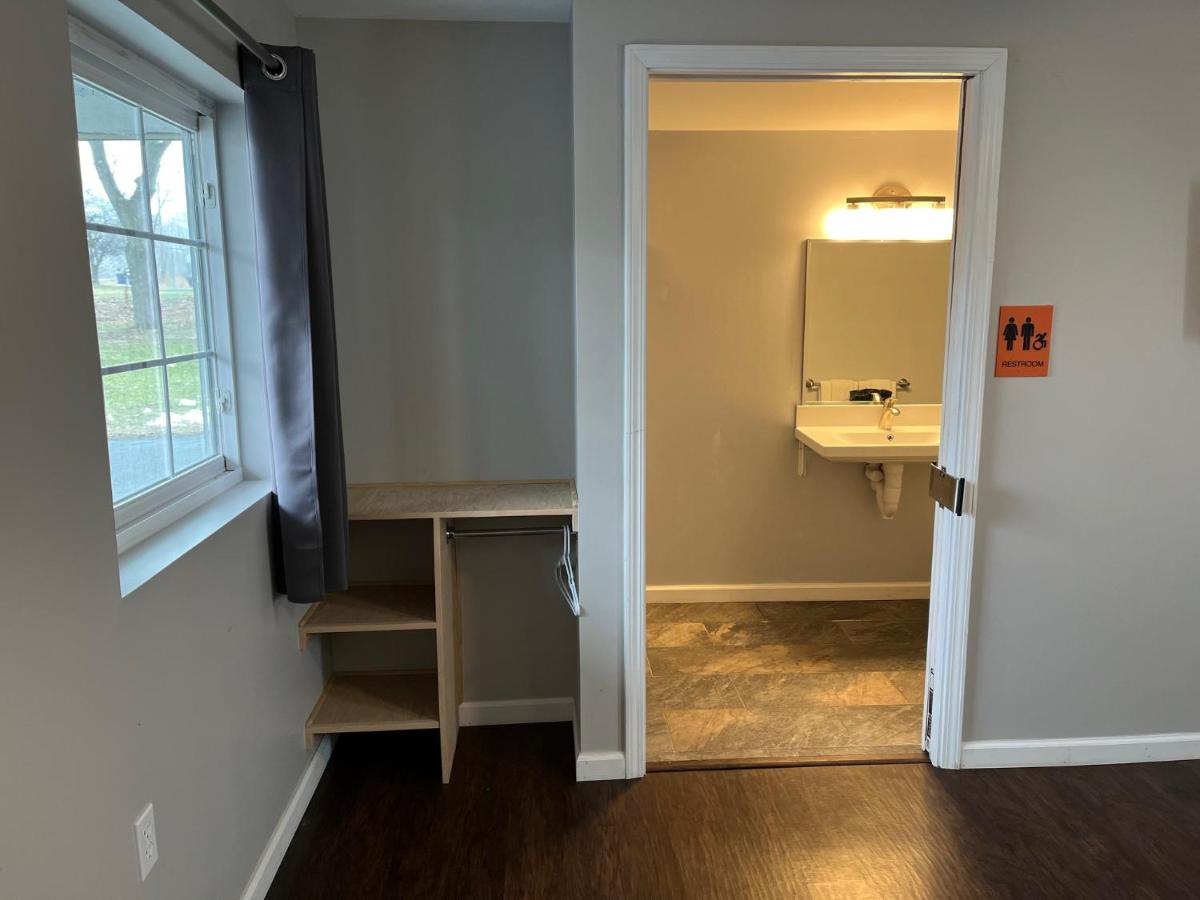 Nightshade Inn & Gardens - Housity