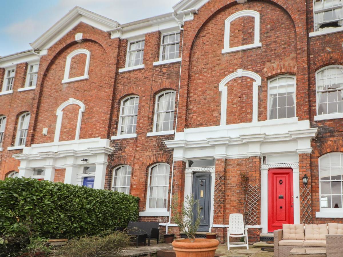 12 Deva Terrace - Housity
