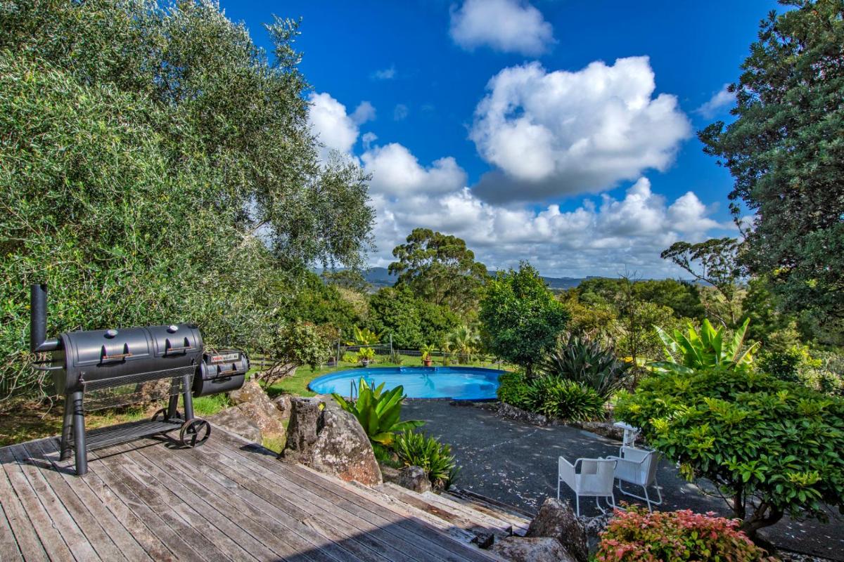 Francis Orchard Country Stay - Waipu Holiday Home - Housity