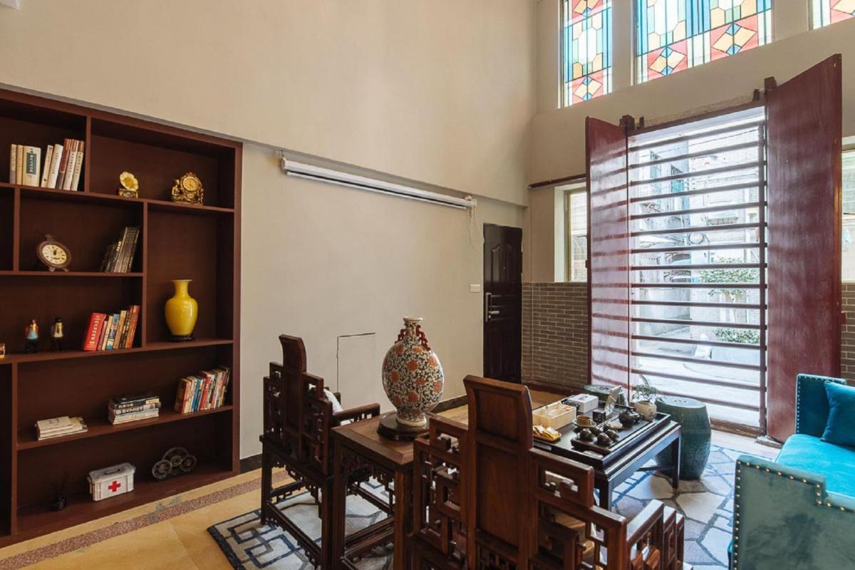 LOCALS·GuangZhou Liwan·Changshoulu subway station·Shangxia Jiu shopping street·Locals Apartment·00169540 - Housity