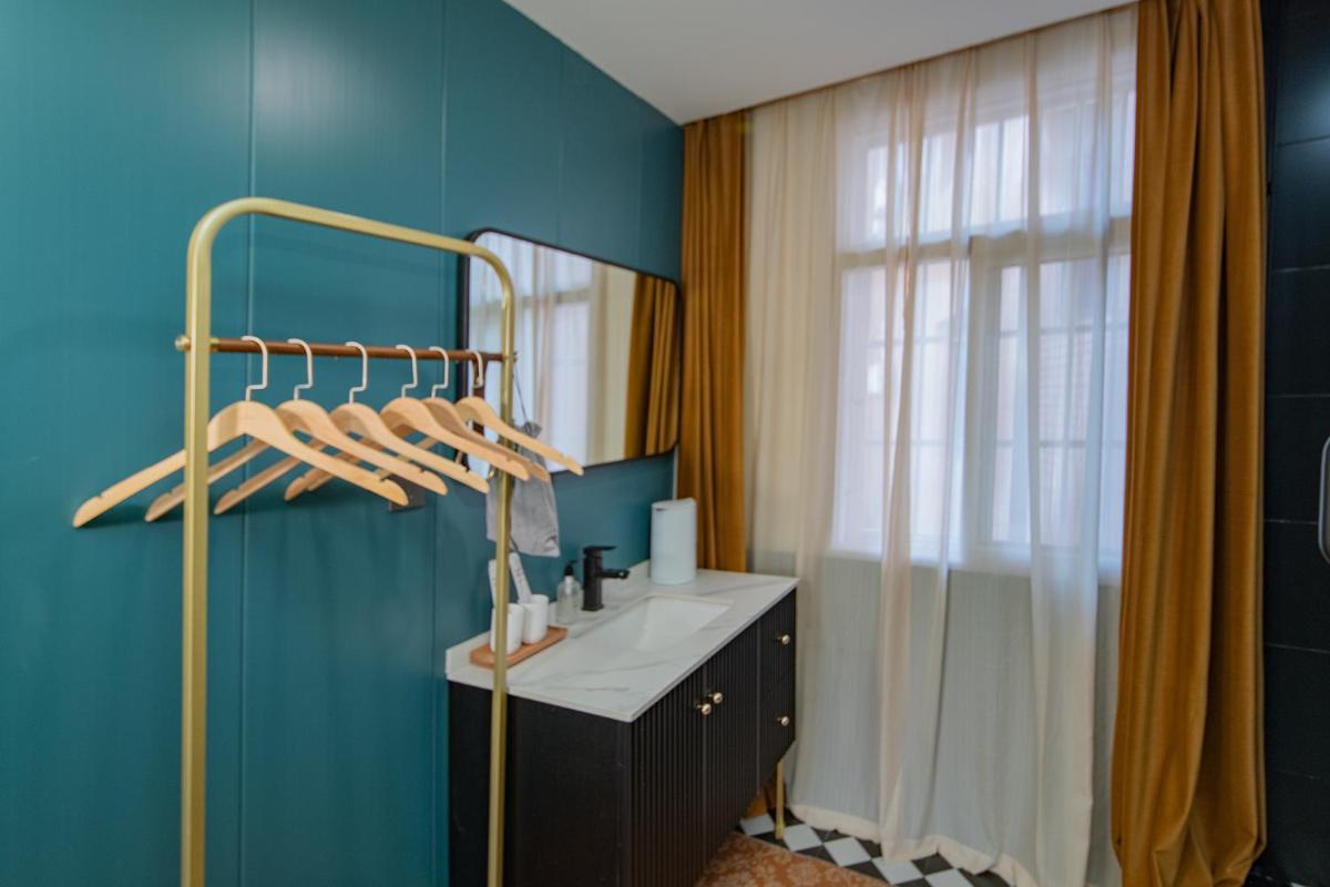 Locals Apartment Place 37 - Housity