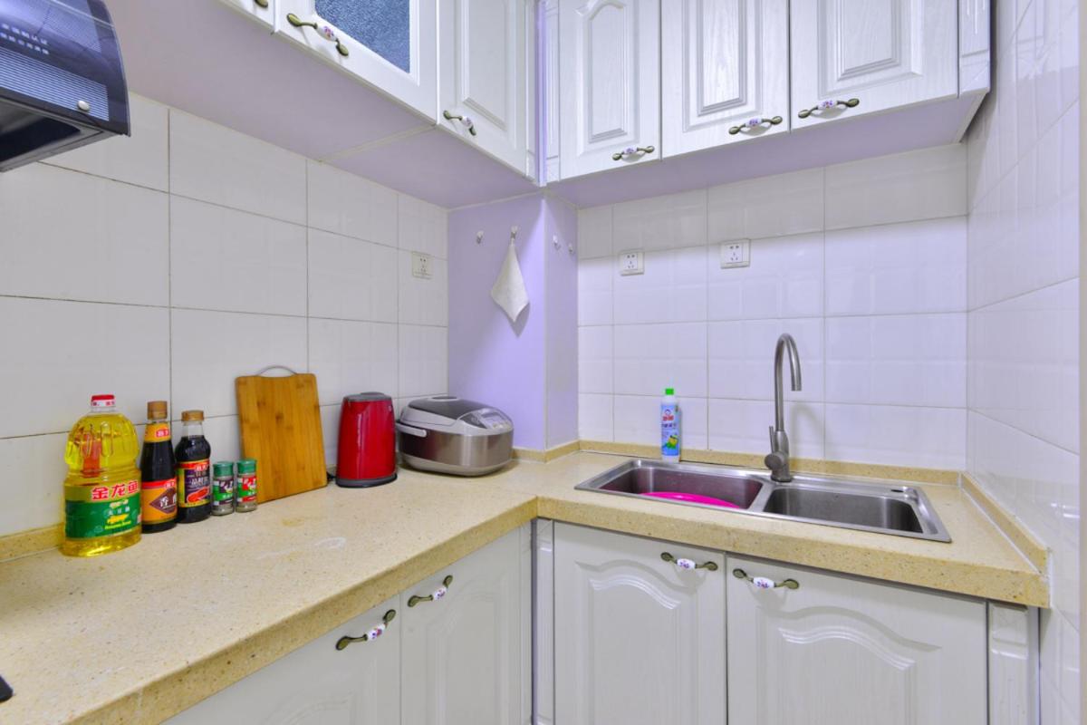 Locals Apartment House 90 - Housity