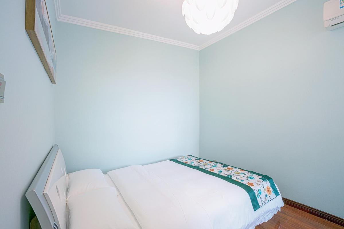 Locals Apartment Place 01 - Housity