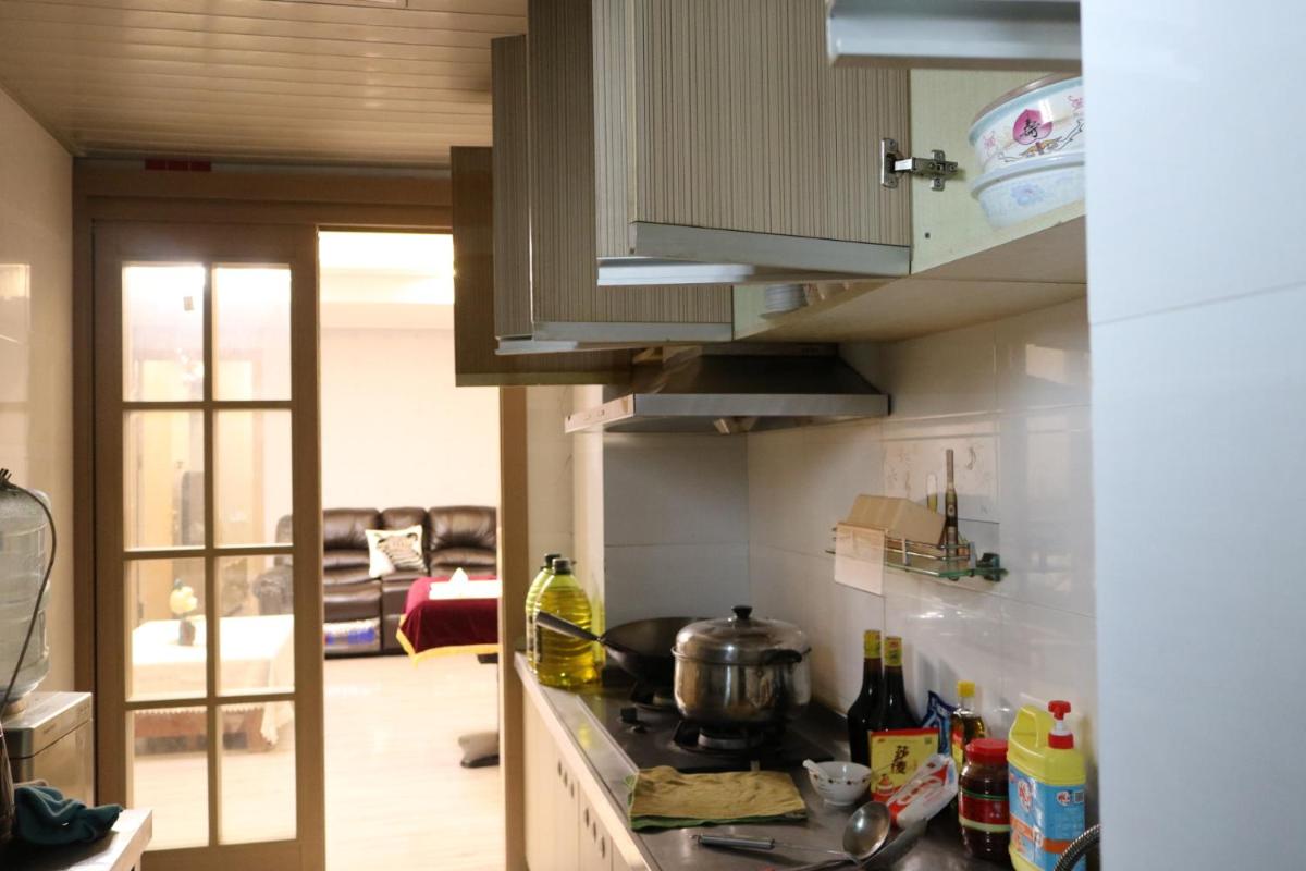 Locals Apartment Place 63 - Housity
