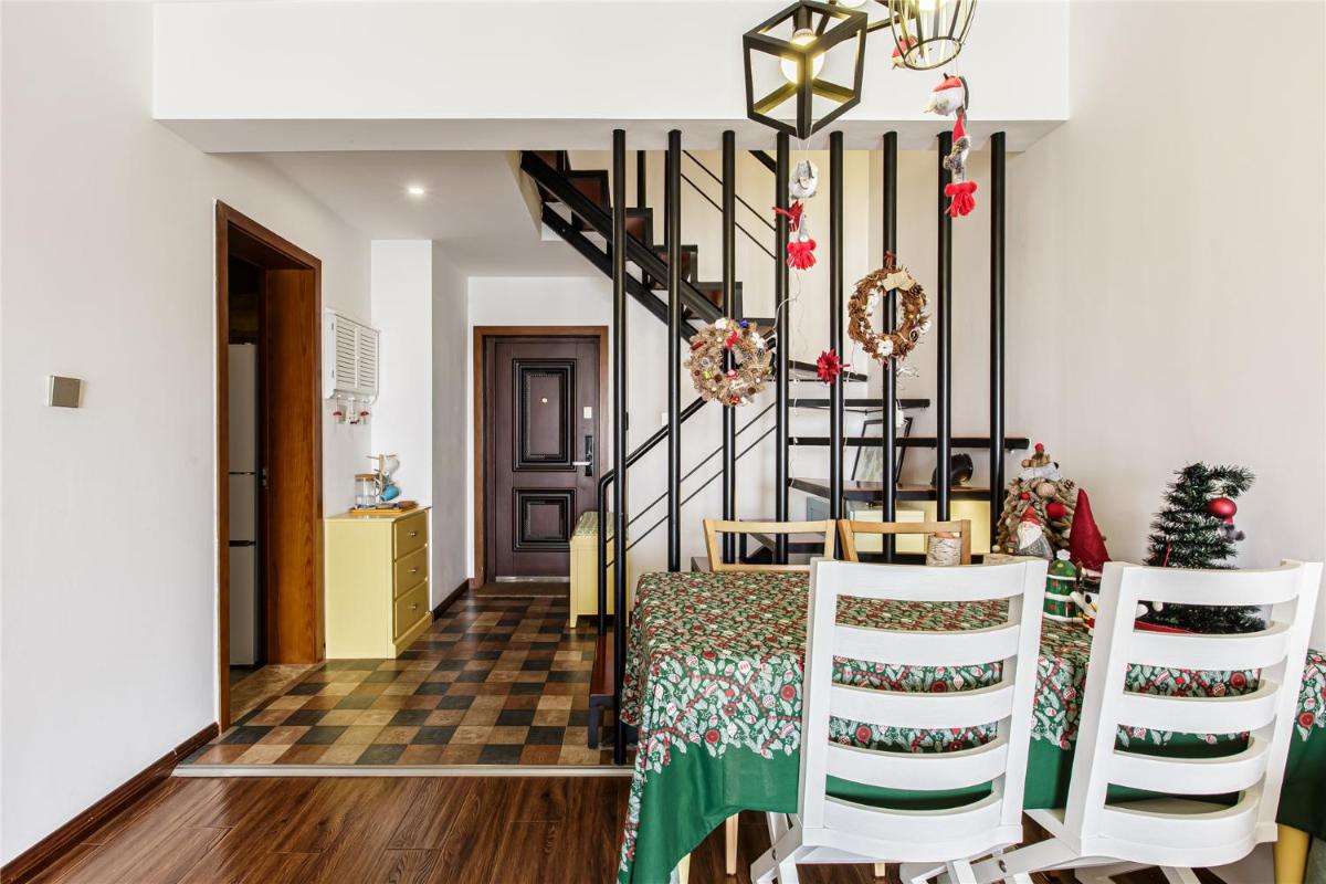 Locals Apartment House 49 - Housity