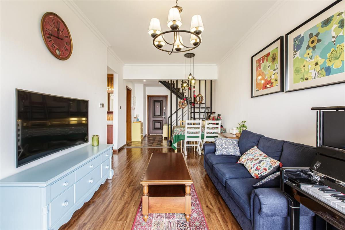 Locals Apartment House 49 - Housity