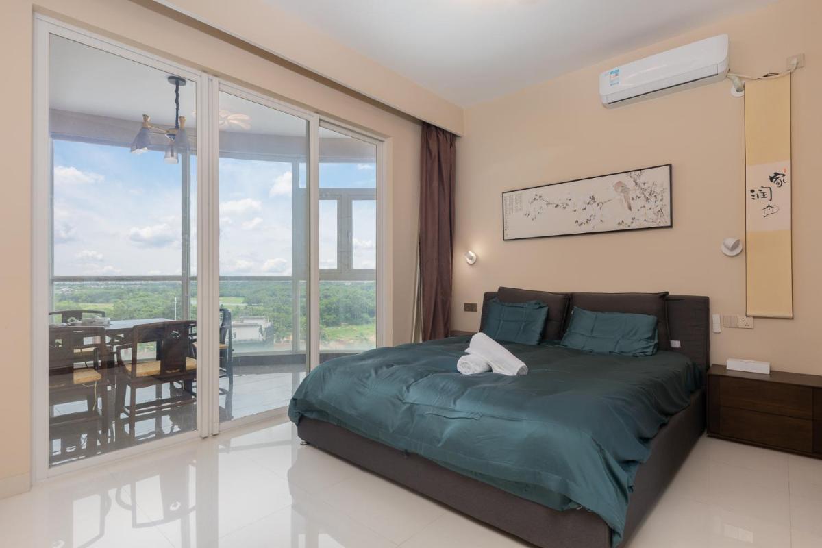 Locals Apartment House 01 - Housity