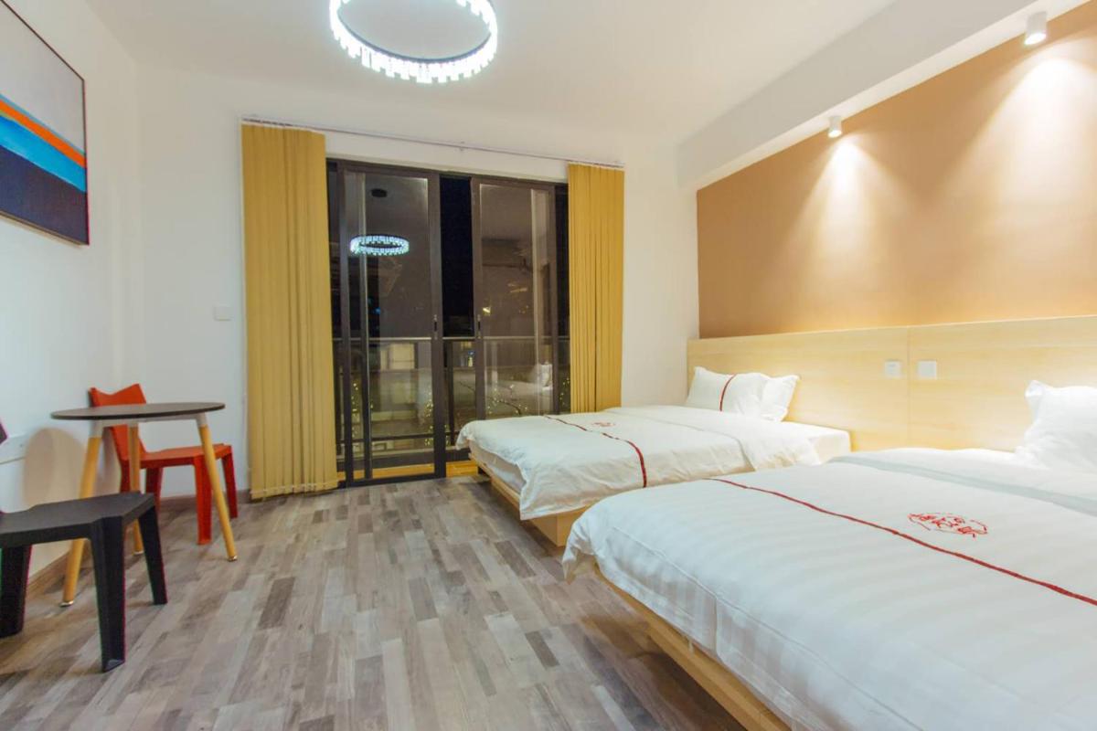 Luxury villa, independent kitchen, garden barbecue, KTV, mahjong, private swimming pool - Housity